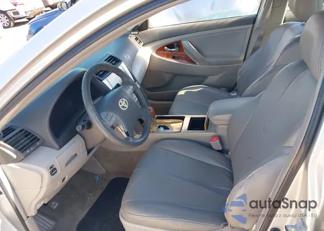 2011 Toyota Camry Xle z USA, uszkodzony, nr VIN 4T4BF3EK9BR211603